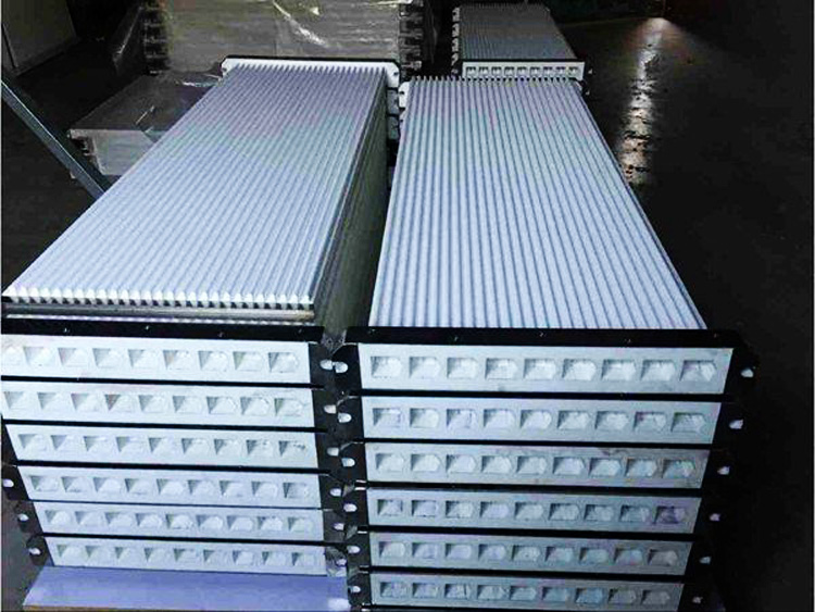 塑燒板除塵器和布袋除塵器的區別(圖2) 塑燒板除塵器和布袋除塵器的區別(圖2)